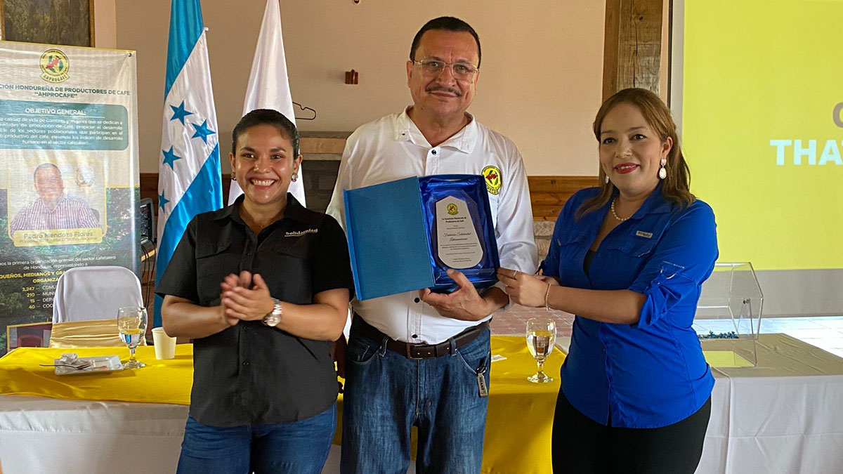 Solidaridad-Honduras-Café-Premio-Sofia-Melissa